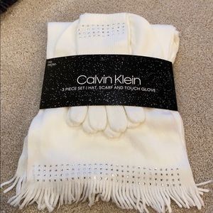 Calvin Klein Glove Set